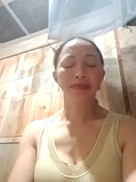 TRIEUTRIEU20 online show from November 2025 01:49:02 PM