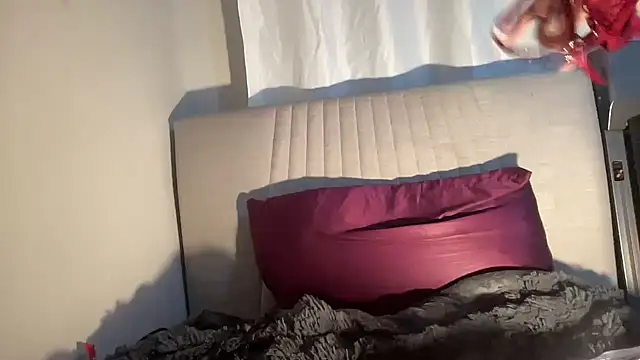 Snapshot of alyx_ chatting on April 2026 07:58:02 PM alyx online show from April 2026 07:58:02 PM