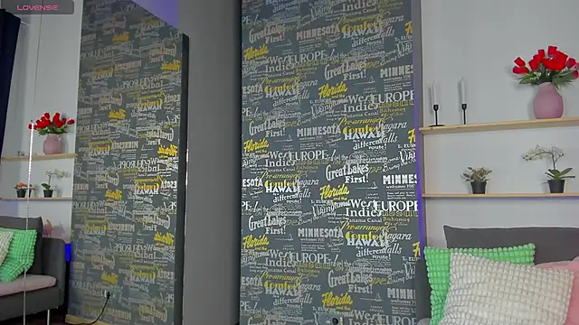 DemmiLove online show from November 2025 08:42:02 PM