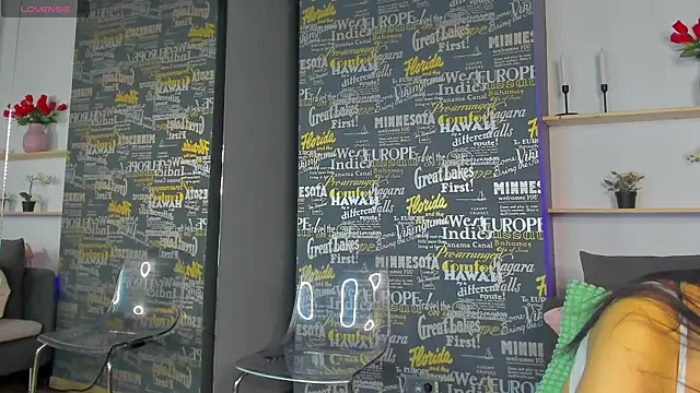 DemmiLove online show from November 2025 08:31:02 PM