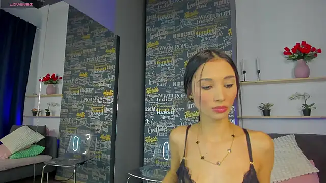 DemmiLove online show from November 2025 09:04:01 PM