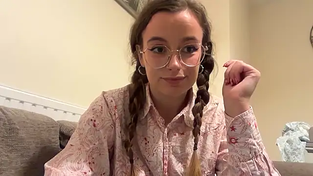 lolatheangel online show from December 2025 07:52:02 PM