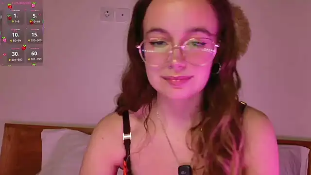 Snapshot of lolatheangel chatting on February 2026 02:50:01 PM lolatheangel online show from February 2026 02:50:01 PM