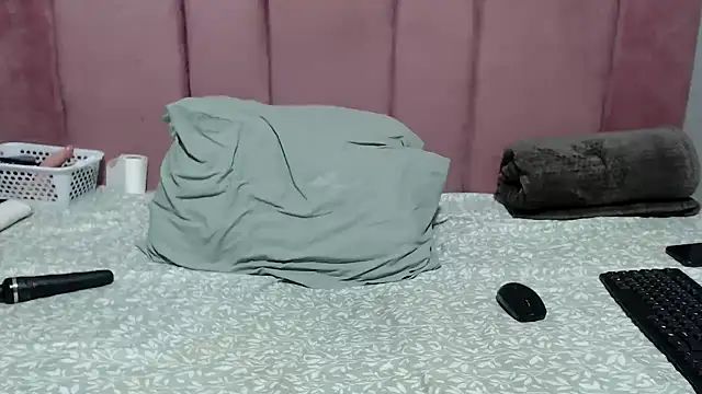Bracylia online show from May 2026 04:38:01 AM