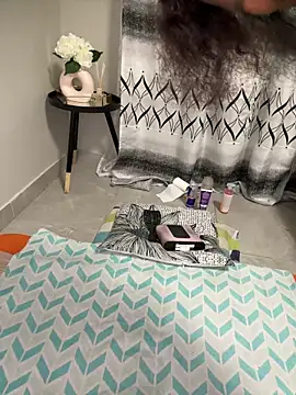 Nicole bash online show from March 2026 06:47:01 AM