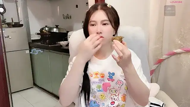 anna-888- online show from November 2025 06:45:01 PM