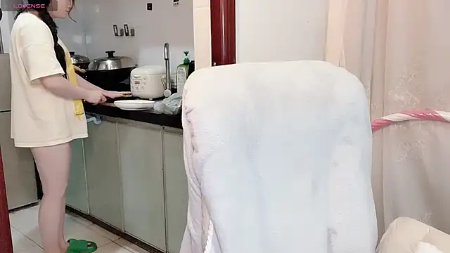 anna-888- online show from November 2025 04:05:01 AM