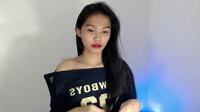Snapshot of _Lachica_ chatting on October 2025 11:25:01 PM Lachica online show from October 2025 11:25:01 PM