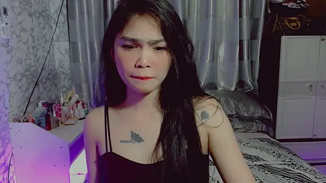 Snapshot of _Lachica_ chatting on May 2026 04:59:02 PM Lachica online show from May 2026 04:59:02 PM