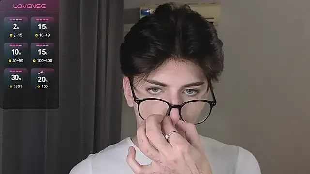 Oliver star boy  online show from November 2025 02:39:02 PM