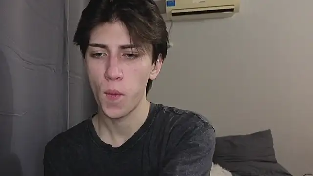 Oliver star boy  online show from November 2025 04:23:02 PM