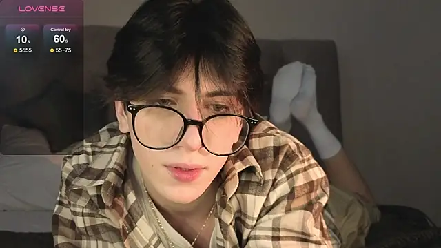 Oliver star boy  online show from February 2026 09:40:01 AM