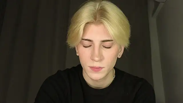 Oliver star boy  online show from May 2026 05:54:02 PM
