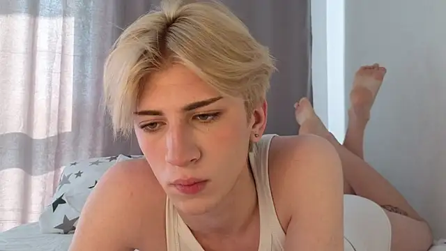 Oliver star boy  online show from May 2026 04:43:01 AM