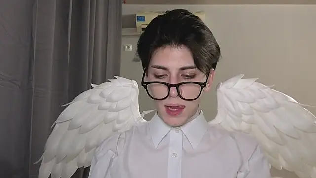 Oliver star boy  online show from October 2025 04:59:02 PM