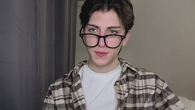 Oliver star boy  online show from November 2025 05:38:01 PM