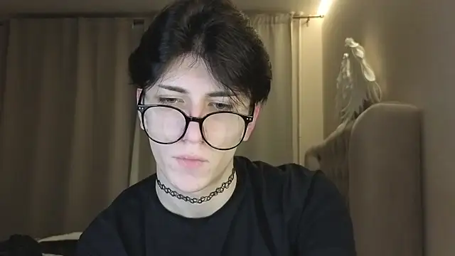 Oliver star boy  online show from January 2026 05:05:02 PM