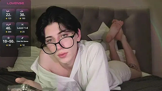 Oliver star boy  online show from February 2026 05:26:02 PM