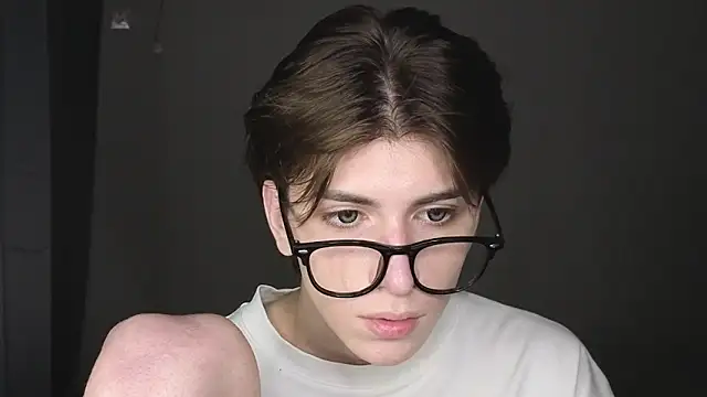 Oliver star boy  online show from October 2025 08:42:01 PM