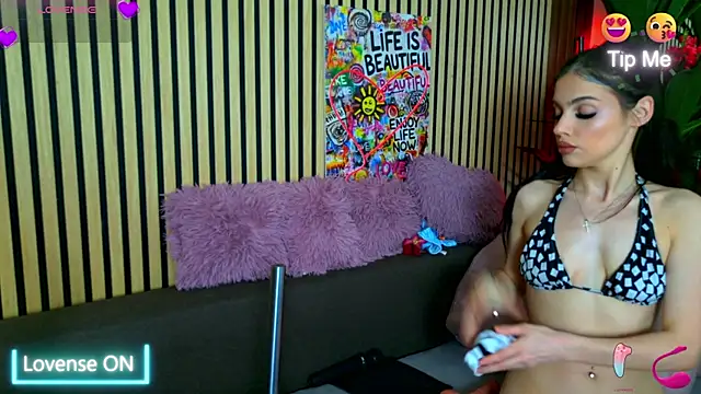 MirunaHaze online show from May 2026 03:21:01 PM