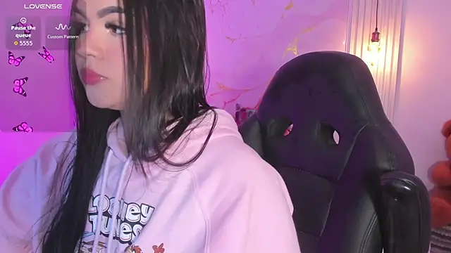 amber white15 online show from April 2026 03:11:02 AM