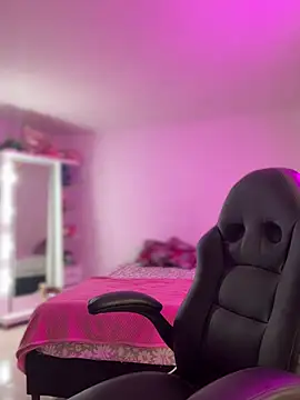 amber white15 online show from January 2026 05:00:02 AM