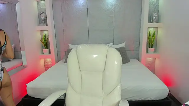 AmyColman  online show from December 2025 11:34:02 AM