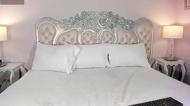 AmyColman  online show from February 2026 12:13:02 PM