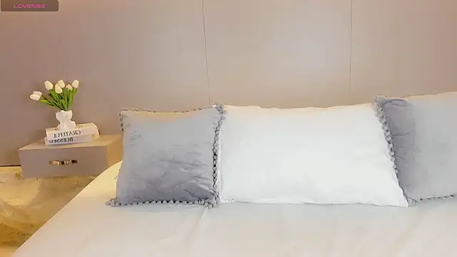 AmyColman  online show from February 2026 12:17:01 PM