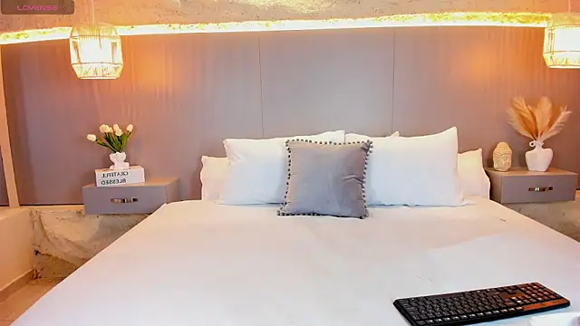 AmyColman  online show from March 2026 12:13:02 PM