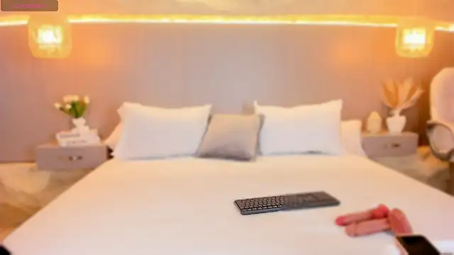 AmyColman  online show from March 2026 12:10:02 PM