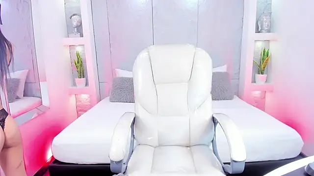 AmyColman  online show from November 2025 11:47:02 AM