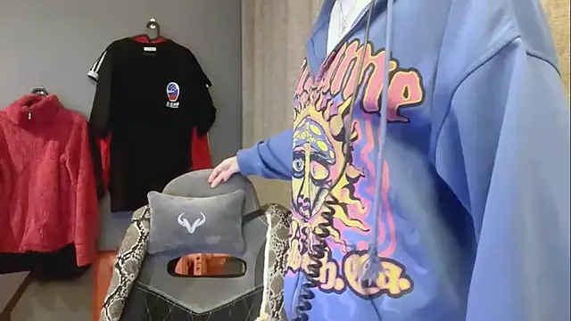 Softixq online show from November 2025 04:22:01 PM