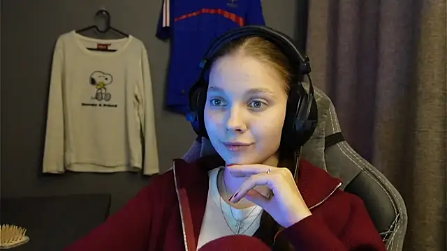 Softixq online show from November 2025 03:38:01 PM