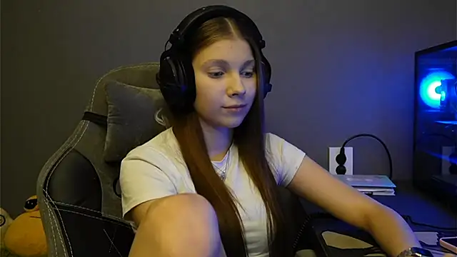 Softixq online show from December 2025 02:30:02 PM