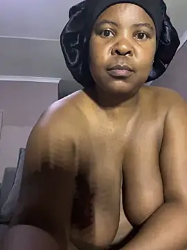 Snapshot of SweetCandy84 chatting on November 2025 08:12:01 PM SweetCandy84 online show from November 2025 08:12:01 PM