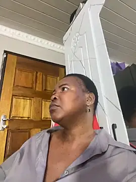 Snapshot of SweetCandy84 chatting on November 2025 01:25:01 PM SweetCandy84 online show from November 2025 01:25:01 PM