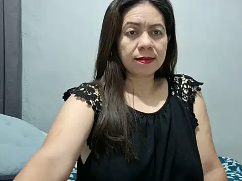 Snapshot of xxxHoneyBee29 chatting on June 2026 10:14:02 PM xxxHoneyBee29 online show from June 2026 10:14:02 PM