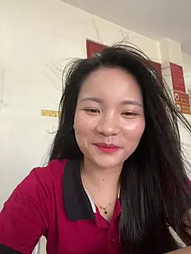 Snapshot of Bee_Yellow00 chatting on July 2026 04:40:02 AM Bee Yellow00 online show from July 2026 04:40:02 AM