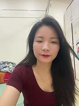 Bee Yellow00 online show from May 2026 04:38:01 AM