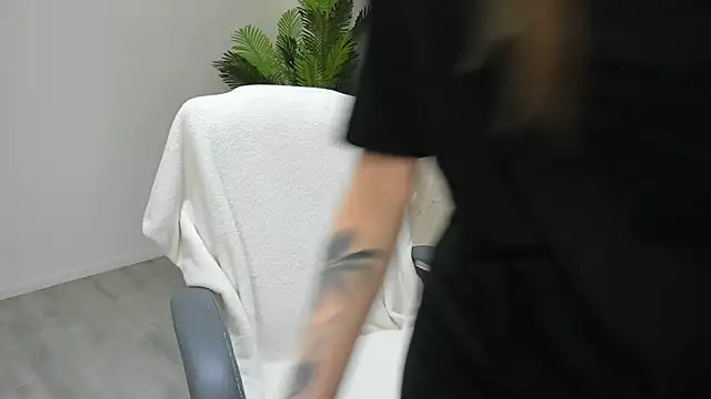 Arya Anna online show from February 2026 08:23:02 AM