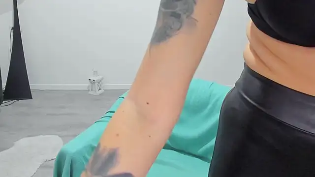 Arya Anna online show from October 2025 04:11:01 AM