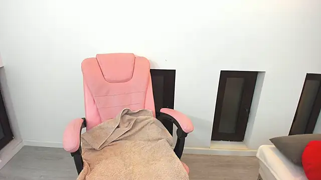 Arya Anna online show from December 2025 05:13:01 AM