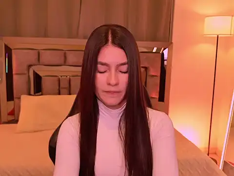 Snapshot of Bella_Clark2 chatting on February 2026 02:30:01 AM Bella Clark2 online show from February 2026 02:30:01 AM