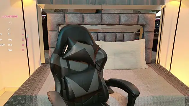 Snapshot of Bella_Clark2 chatting on January 2026 02:31:01 PM Bella Clark2 online show from January 2026 02:31:01 PM