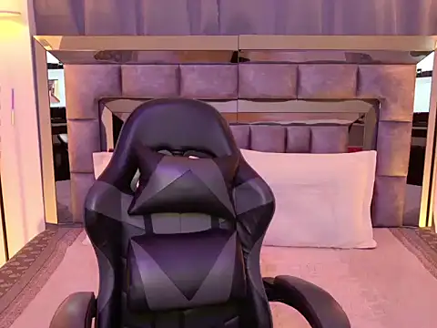 Snapshot of Bella_Clark2 chatting on January 2026 01:59:01 PM Bella Clark2 online show from January 2026 01:59:01 PM