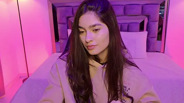 Bella Clark2 online show from November 2025 04:05:01 AM