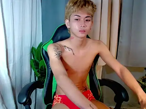 AsianCuteGuy21 online show from February 2026 05:23:02 PM