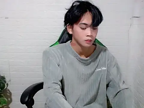 AsianCuteGuy21 online show from April 2026 05:08:02 PM