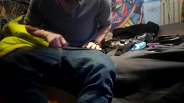 YourAddicted2 online show from January 2026 06:04:02 PM